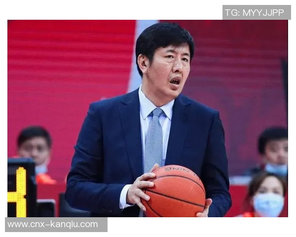 CBA最新动态易建联现身丁伟加盟浙江队广厦签约外援伯顿引关注